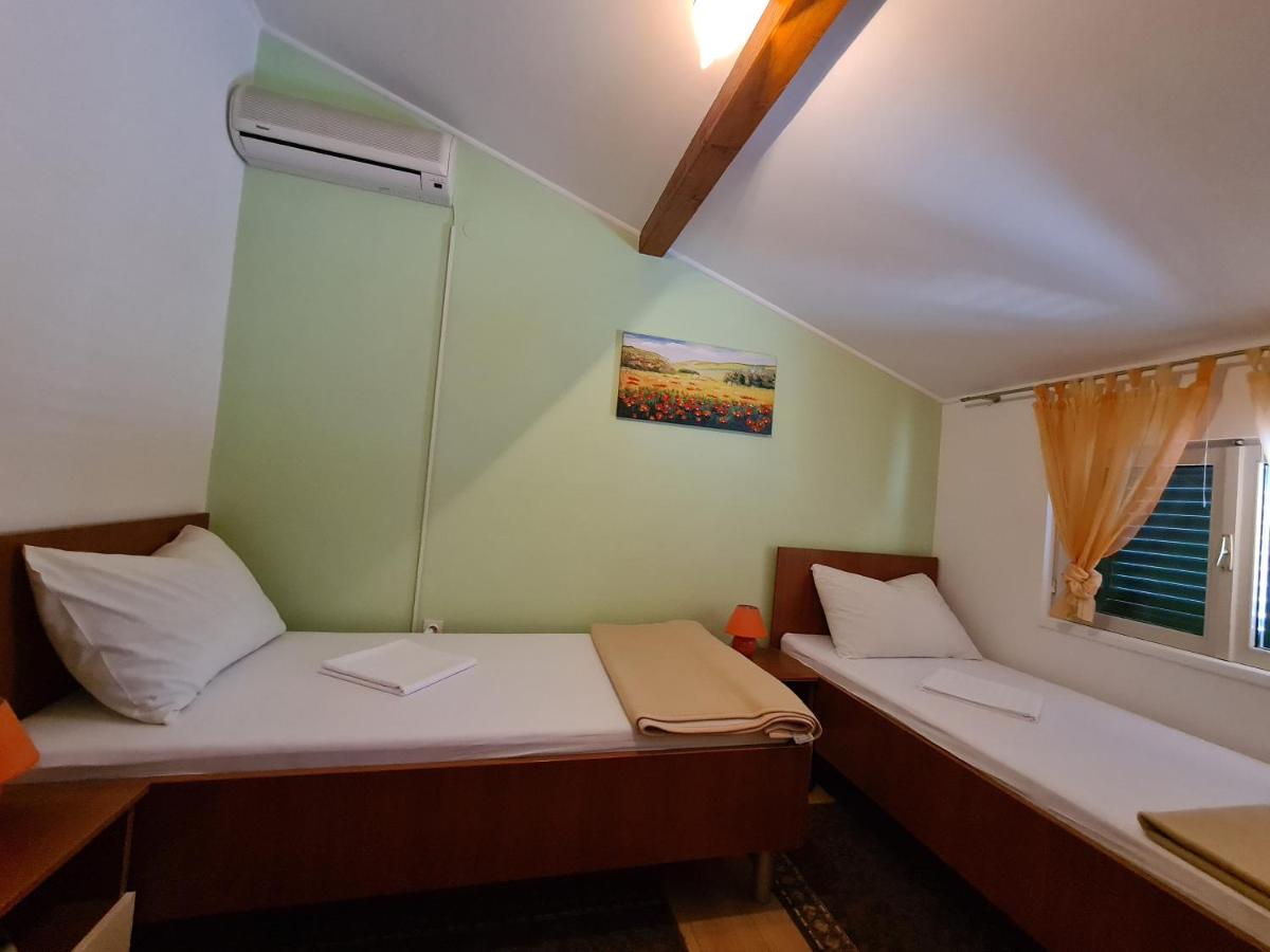 Hotel Camp Krka Lozovac Exterior foto